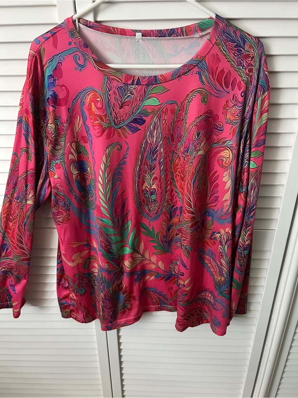 Women's Bright Pink Paisley-Print Long Sleeve Tee. Brand new, package not opened